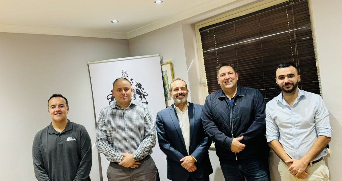 Privileged to meet the new Minister for Sport in Gibraltar today with Darren Barson -  Very positive meeting, future is looking bright for the players, the JDC and everyone associated

Thanks as always <a href="/GibNunez180/">Alex Nuñez</a> from the GDA for continuing to help foster this key relationship