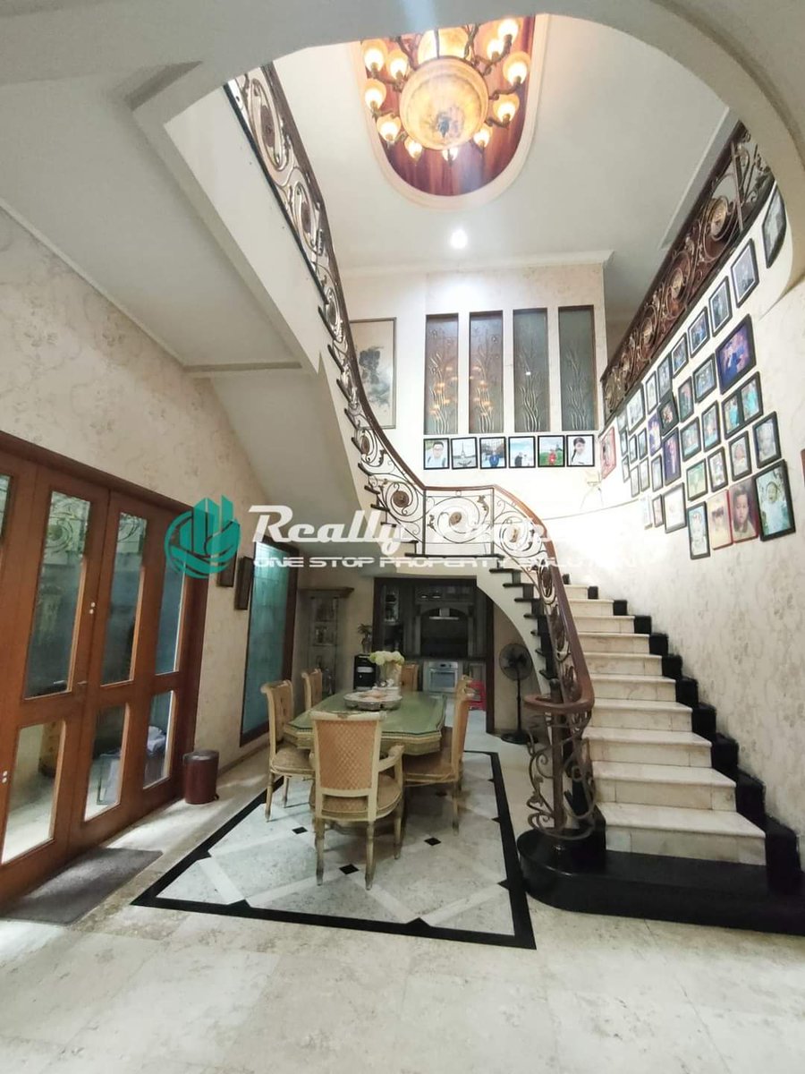 Andi_Stydi's tweet photo. Dijual Rumah megah modern 
More info
https://t.co/YusRB6Fc0m https://t.co/I3HFp9Uioj