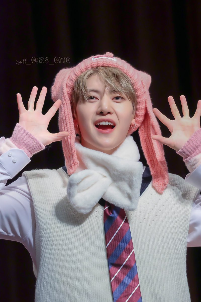 matt_0528_0710's tweet photo. あざといっ🥺💘

#석매튜 #SEOKMATTHEW https://t.co/tfR5ahlfpY