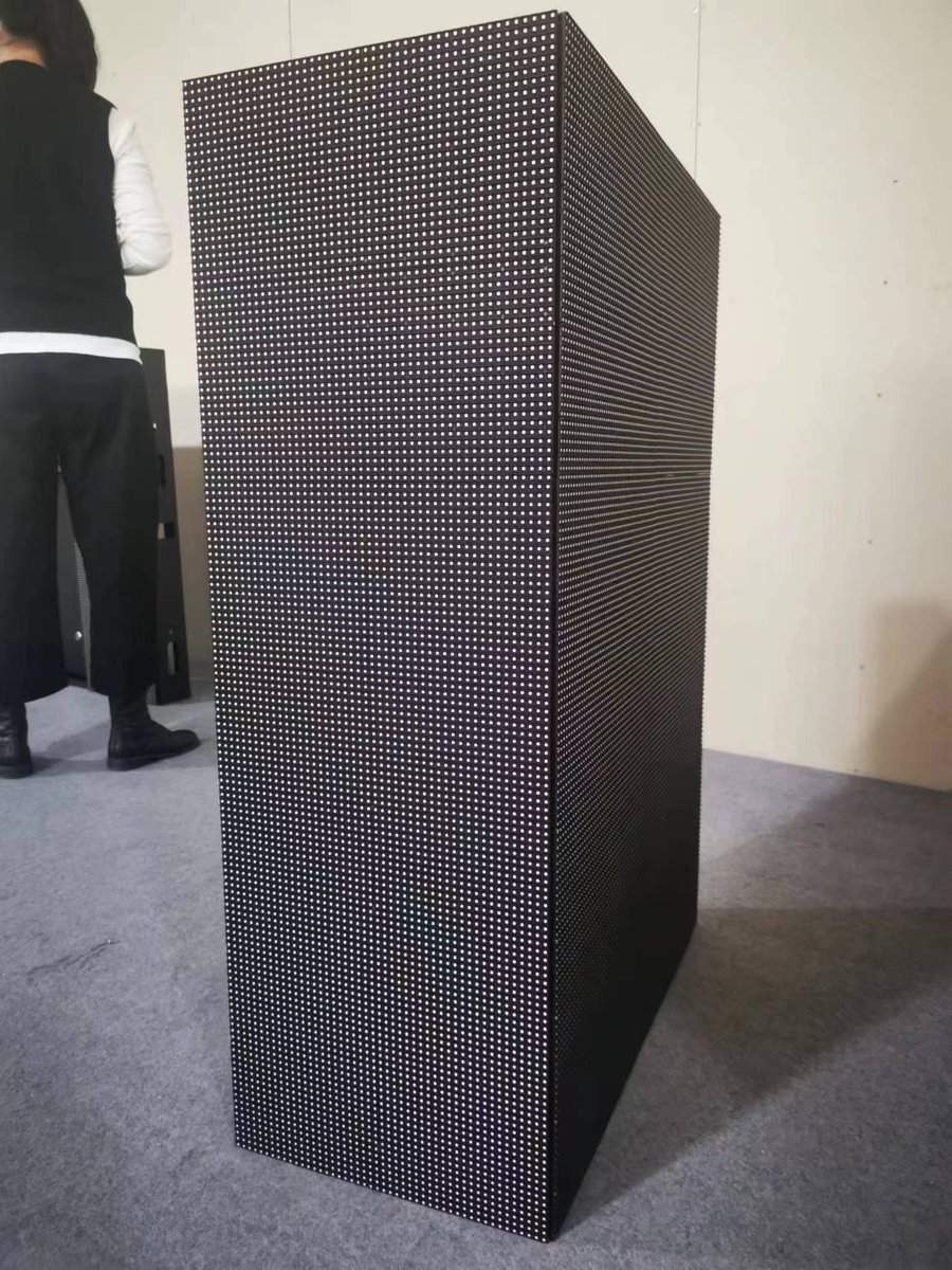 GleledD's tweet photo. GLE-QS6.67 LED Display is designed to make full Front/Rear service. Meet the demand for 90degree Angle for 3D video,  Or regular LED Screen. Quickly installation, Light weight design 23kg/sqm with Aluminum Cabinet. 
Brightness>6500Nits, refreshing rare>3840hz
E: export@gleled.com https://t.co/4vEfoOXKy4