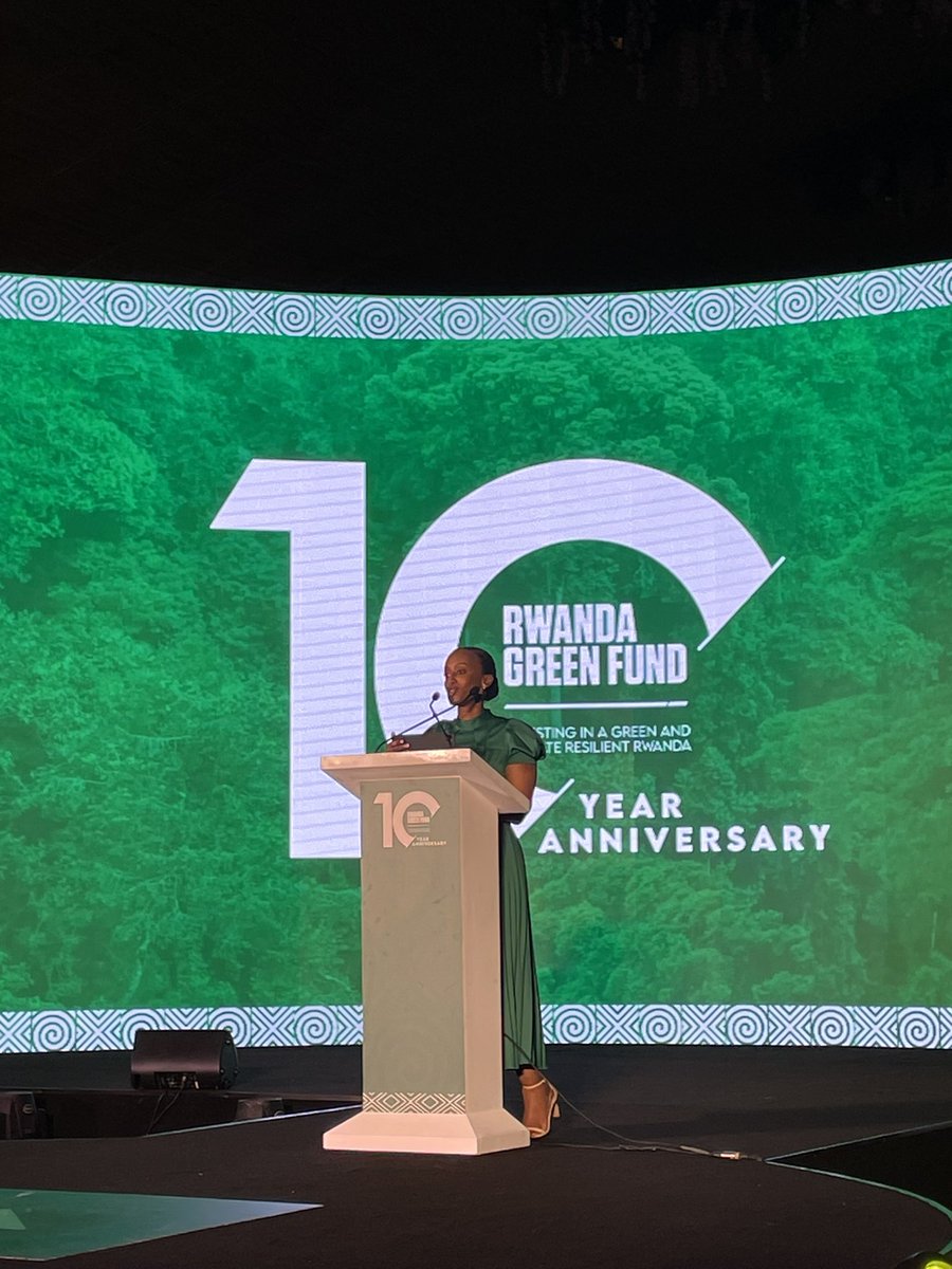 DKinRwanda's tweet photo. Thank you @GreenFundRw for an inspiring celebration yesterday! ๐ฅณGreat speeches by @TeddyMugabo_ and minister @MujaJeanne focusing on the #Green achievements of the fund. We are looking forward to following your onwards journeyโฌ๏ธ
#GreenRwanda ๐ท๐ผ๐ฟ
#10YearsofGreenImpact ๐๐ฟ https://t.co/n2jmtlQUPB