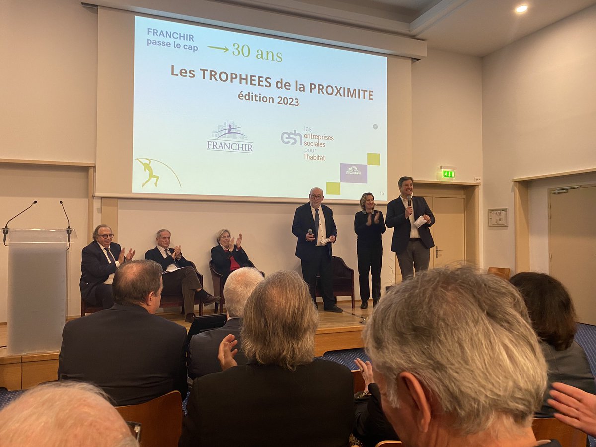 Emploi Développement tweet media