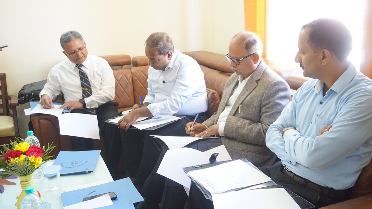 RakshaUni's tweet photo. Rashtriya Raksha University (RRU) and Police Training College (PTC), Narendra Nagar, Uttarakhand, have signed a Memorandum of Understanding (MoU) to enhance collaboration in policing through training and research. https://t.co/v2deau96PU