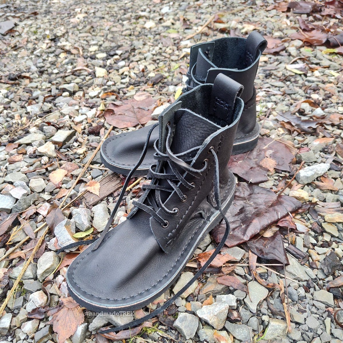TrekLeather's tweet image. crafTMore #TREKstore
craftmore.net/produkt/eu-38-…
#handmadeTREK

Classic black leather TREK shoes...
#Basic7 model. Size EU 38. Ready to ship