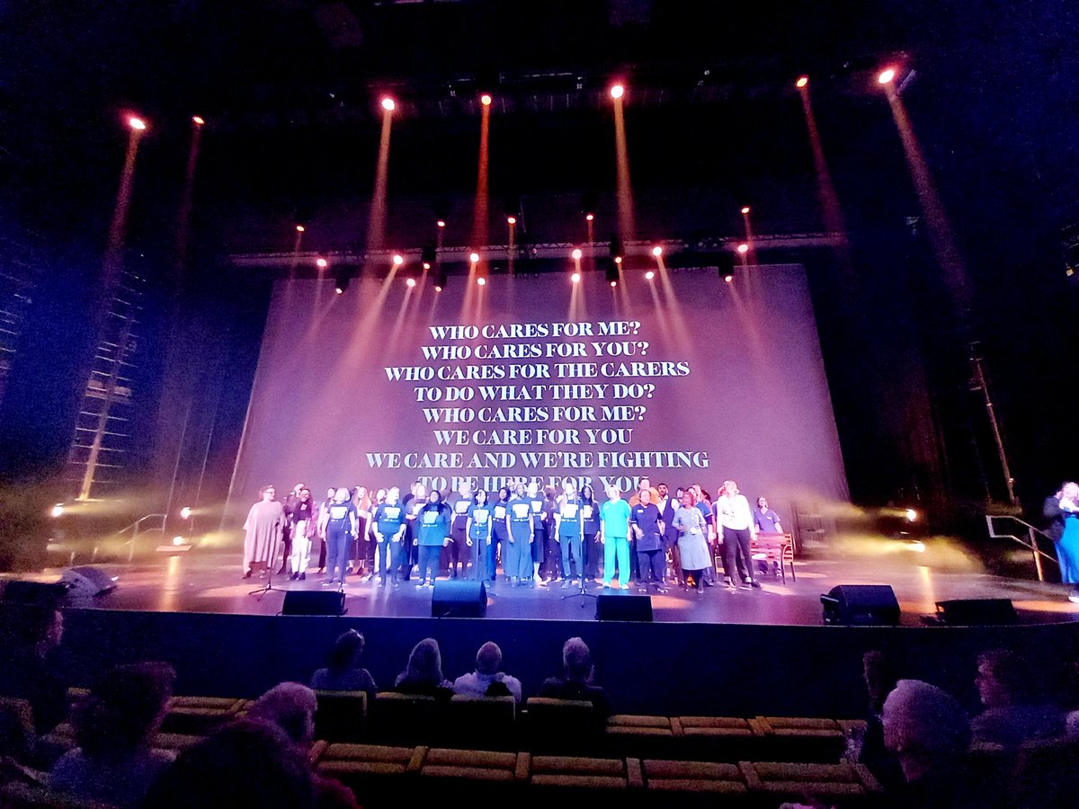 What an incredible show! Last night, Our National Health Stories Live delivered a powerful message of hope and humanity through the arts. Amazing to see NHS staff all over the country coming together to share and celebrate #hospitalarts @ace_national @ourNHstories @AirArtsUHDB