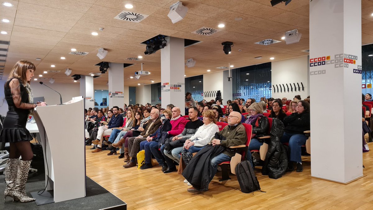 ccoocatalunya's tweet photo. #25N2023 Dia Internacional per l’Eliminació de la Violència envers les Dones.

En marxa l'acte central @DonesCCOOCat a Barcelona: "S'ha acabat. Expliquem-ho"

#JoTincUnaCompanya 
#ExpliquemHo
#ShaAcabat https://t.co/LxWrQ2e8TO