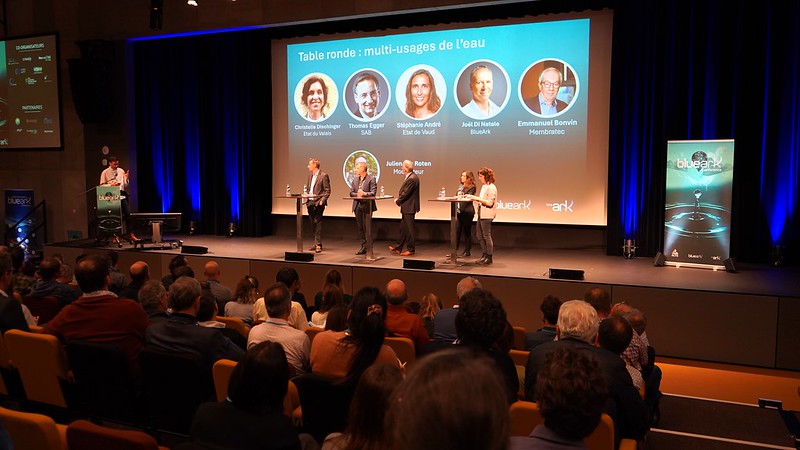 InfoTiles Digital Water tweet media