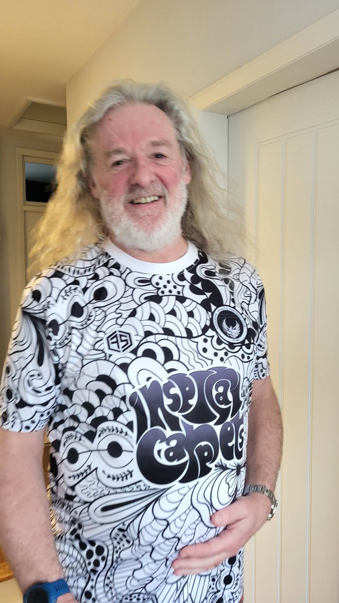 davelomax tweet media