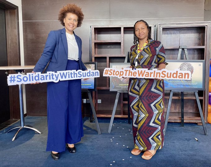 solidarity and resilience! I will always be here to stand up for the sisters ❤️ May God protect you all 📷 #StandWithSudan #WomenLeadPeace #EndRapeCultureInSudan #KeepEyesOnSudan