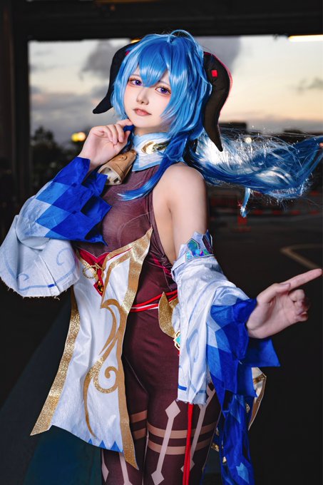 Twitterのコスプレ画像20