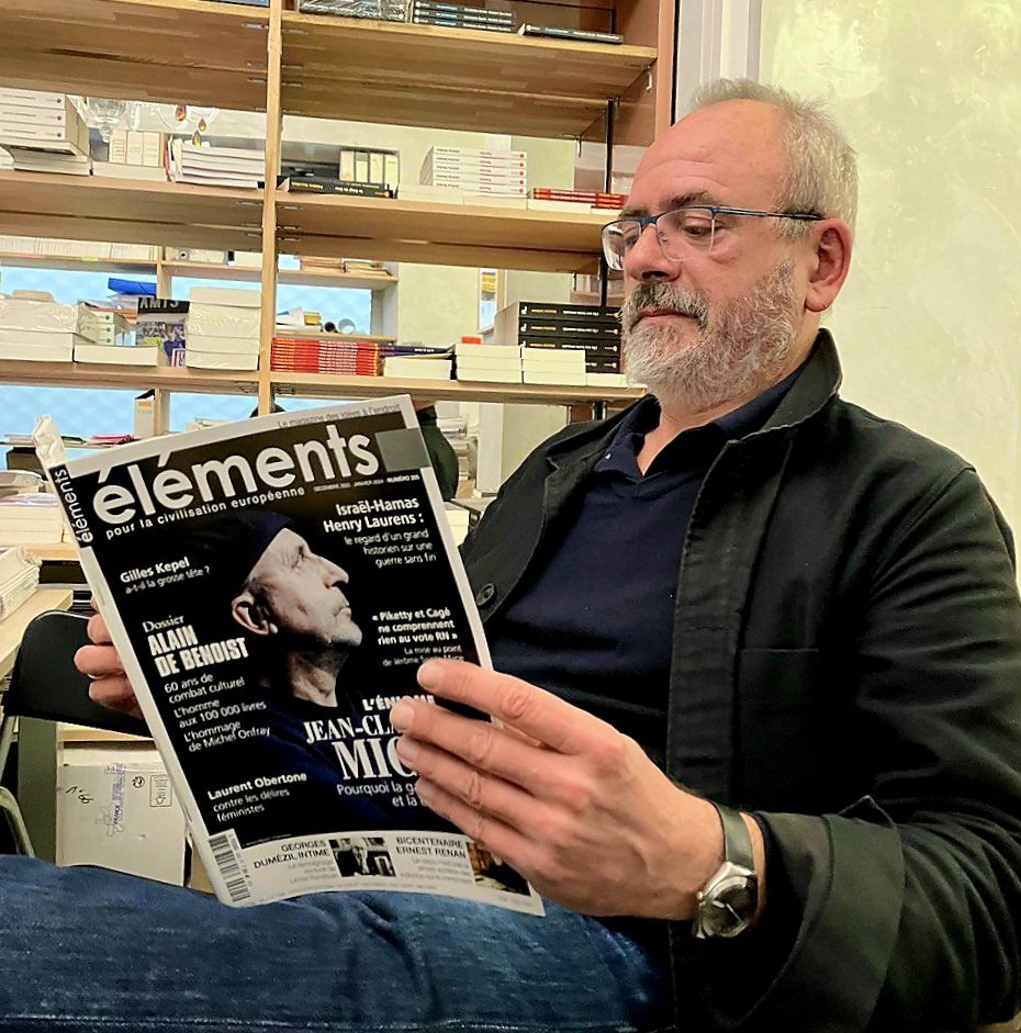 François Bousquet (@bousquet_fr) on Twitter photo Je suis en train de lire le nouveau numéro de <a href="/Revue_elements/">Revue éléments</a> !
Pour vous le procurer, vous pouvez le commander ici : revue-elements.com/produit/66589/ Je suis en train de lire le nouveau numéro de <a href="/Revue_elements/">Revue éléments</a> !
Pour vous le procurer, vous pouvez le commander ici : revue-elements.com/produit/66589/