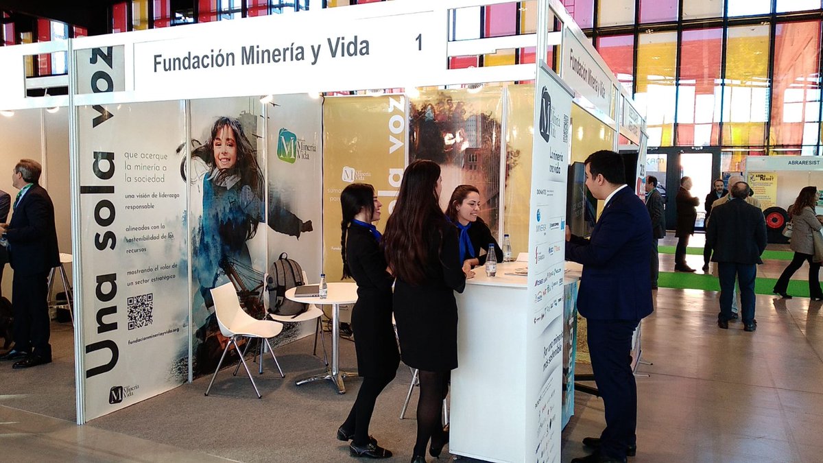 mineriayvida's tweet photo. 👀 Hoy, último día en el Congreso. Desde la #FMYV queremos agradecer el interés mostrado en nuestra actividad, a todos los profesionales que se han acercado a conocer la labor que llevamos a cabo desde la Fundación. https://t.co/i47HfYobV7