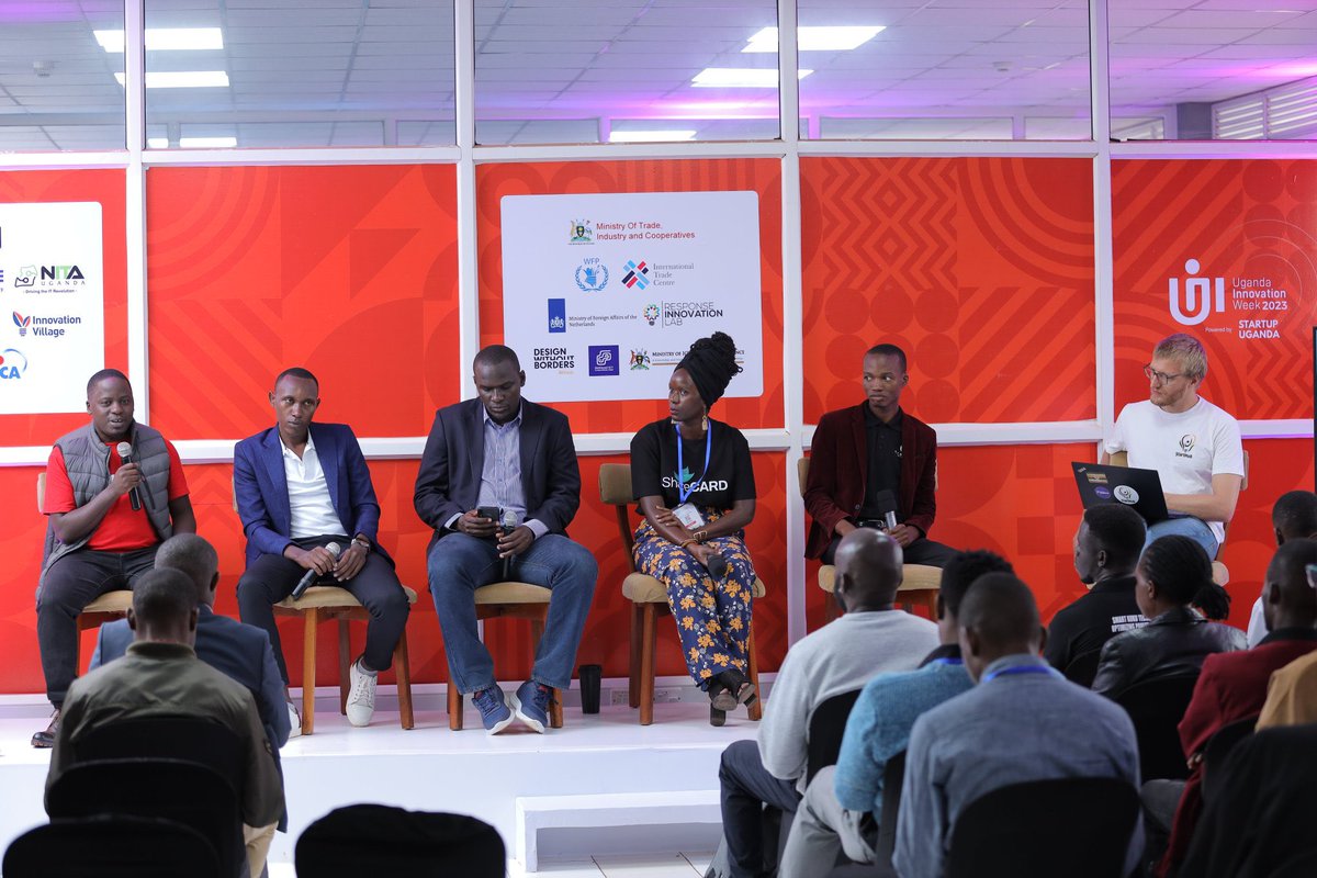 StartHubAfrica's tweet image. 🚀 Day 3 of the #UIW2023 kicked off with an enlightening masterclass on finding co-founders and building strong co-founder relationships.

The panel had founders like @SandraAwilli, @EthanBampeire, @Anatoli411, and @ViannieWasswa sharing their experiences.