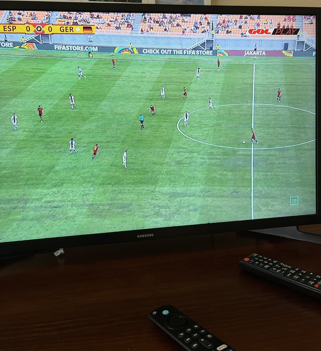 Al descanso 🇪🇸0-0 🇩🇪 
España dominando y sometiendo a los germanos.
Si no conviertes y materializas, veremos si lo pagas. Los alemanes empujarán luego por su potencial físico.
Clave encontrar a Pau Prim con 3r hombre, está solo. Martín-Junyent-Prim.
#MundialSub17enGol