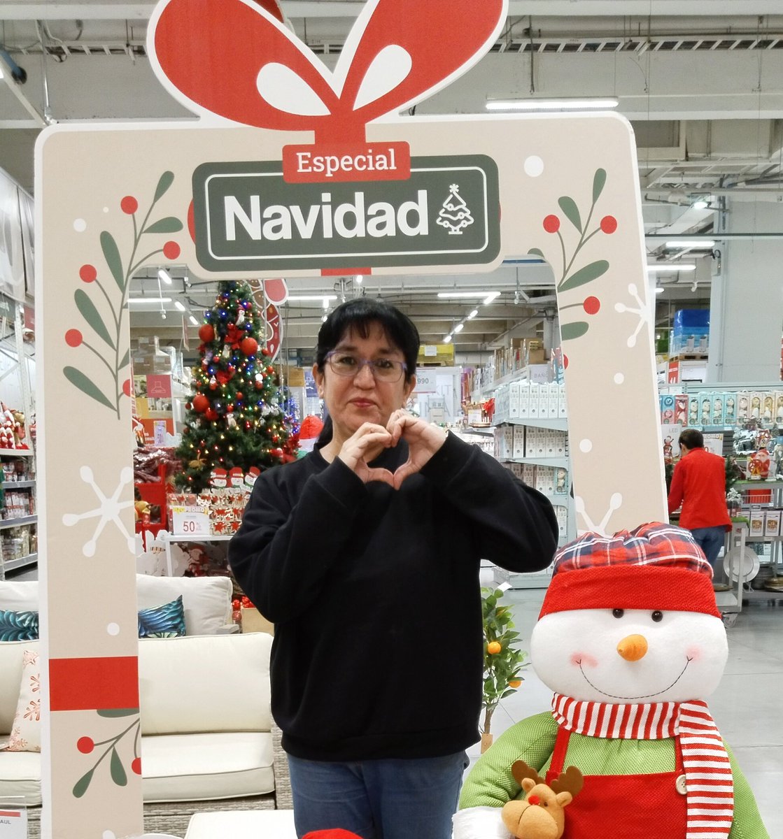 JEVIQQ's tweet photo. Hola a todos un caluroso saludo desde Antofagasta, no tengo la costumbre de escribirle pero siempre nos acompañan todas las mañanas, hoy quiero saludar a  mi querida amada esposa que está de cumpleaños Mónica Cecilia Ferrada
#despiertaconchv https://t.co/YMU92ROANI