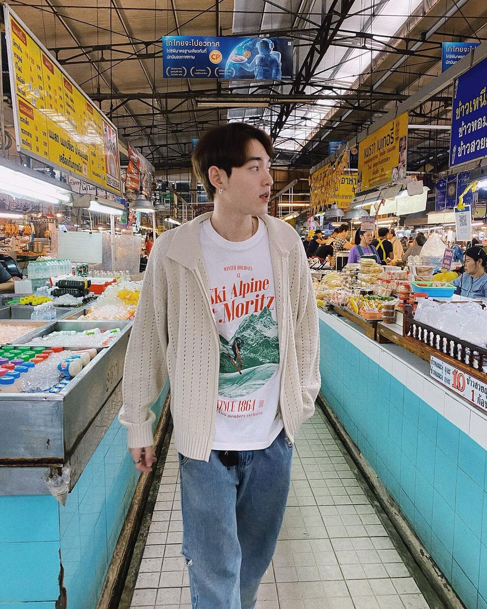 KAD8LAND's tweet photo. Update IG : @kadploysupa 

💬 : กินไรดีอะ #กาดไม่ใช่การ์ด 
⛓️ https://t.co/TeIhwBk712

#KADLAND 
#KadploysupaIGUpdate https://t.co/6MeYDUMbAO