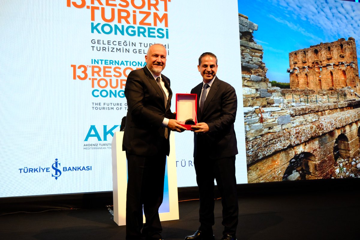 ResortKongresi's tweet photo. @kaankavaloglu @TUROFEDofficial @ERKAN_YAGCI #ResortKongre #ResortCongress https://t.co/uzxt7HZRHo