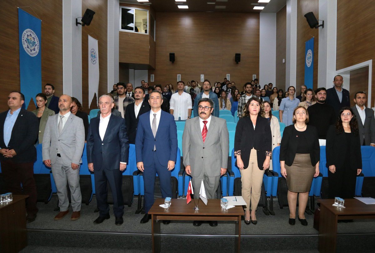 AlanyaAlku's tweet photo. Alanya Alaaddin Keykubat Üniversitesi (ALKÜ) Eğitim Fakültesi tarafından 24 Kasım Öğretmenler Günü’ne özel hazırlanan kutlamalar kapsamında bir panel düzenlendi.

Detaylar için: https://t.co/lUybEKqEHJ https://t.co/WMRxkv2FBi
