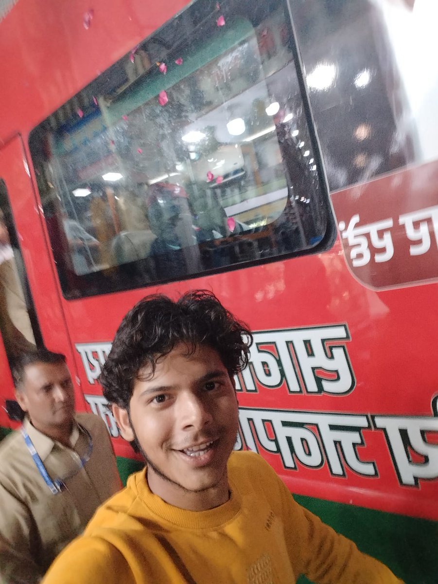 KrishanpratapY7's tweet photo. #AkhileshYadav
#yadav #ahir_regiment 
#AkhileshYadav #kpyaduvanshi #sp #bundelkhand #up #SamajwadiParty @yadavakhilesh @TejYadav14 @dimpleyadav @laluprasadrjd https://t.co/1ZwiLDmayV