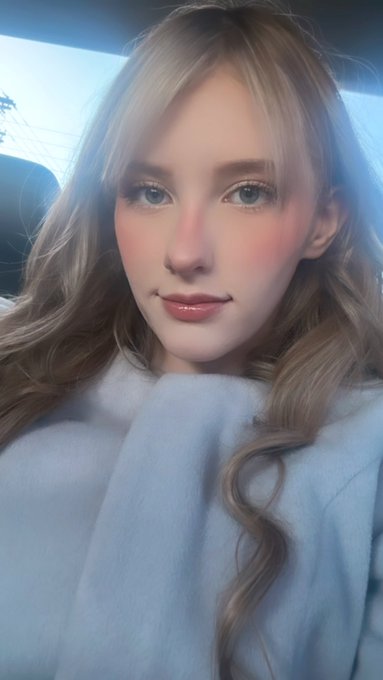 Happy thanksgiving!!! 💖🥰 https://t.co/z4CzwygF7n<a href="/tag/coachella"class="tags"><span>#coachella</span></a><a href="/tag/coachella2024"class="tags"><span>#coachella2024</span></a>