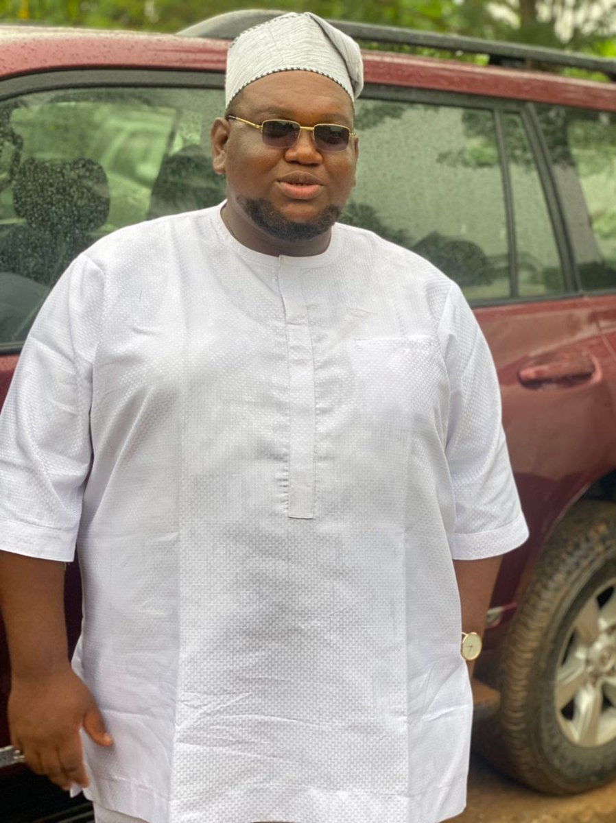 bigmanfarouk's tweet image. It's black Friday but A picture of you in white? Let's have it!!!