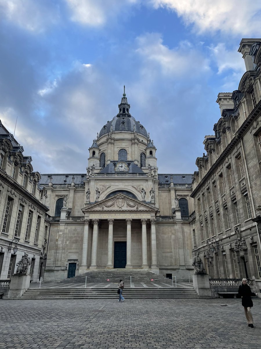 Cérémonie de clôture en Sorbonne de nos Academics Olympics <a href="/Globeducate/">Globeducate</a> qui ont réuni 180 élèves de 9 pays différents. Un immense merci à toutes nos équipes <a href="/EIBParis/">EIB Paris</a> et à l’ensemble de notre communauté internationale qui ont œuvré pour le succès de cet événement <a href="/jpdavasse/">Jean Pierre Davasse</a>