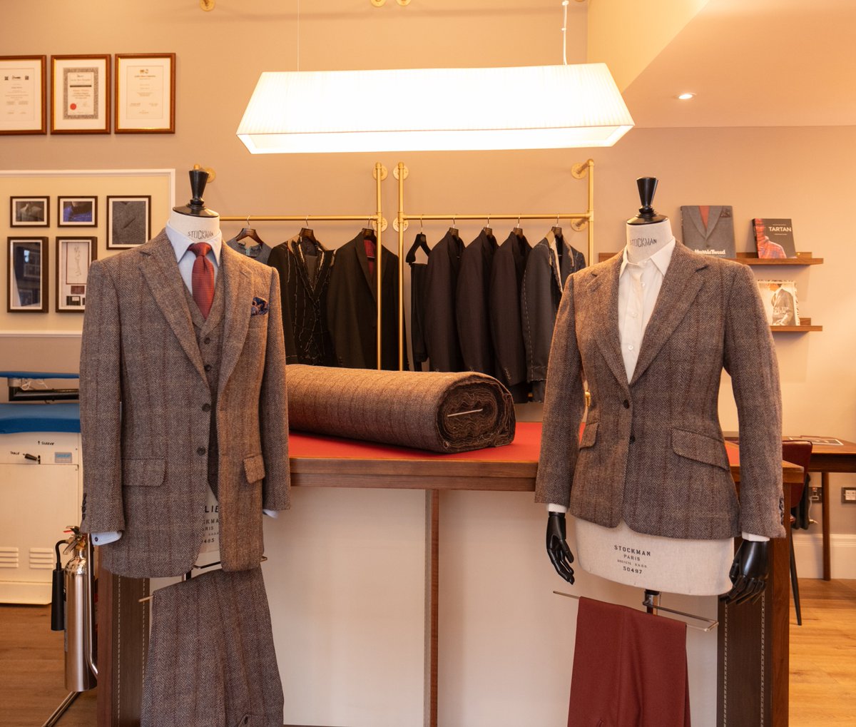 ksargentbespoke's tweet photo. Our shop on Howe Street, Edinburgh, is open for business, offering bespoke and made-to-measure services for both visitors and locals.

To book a consultation at our Howe Street Atelier, please contact us at enquiries@kathrynsargent.com.

#KathrynSargent #howestreet #edinburgh https://t.co/xbtCbSYHZX