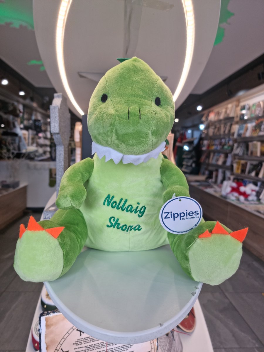 AnFhuiseog's tweet photo. We have a stunning collection of plush Christmas teddies available in our shop on Falls Road and at our Christmas stall in Kennedy Centre.

Perfect gifts for your little ones this Christmas 🎅🤶

@KCbelfast @FailteFeirste #Christmas #christmasgifts https://t.co/eJH4Wt1pde
