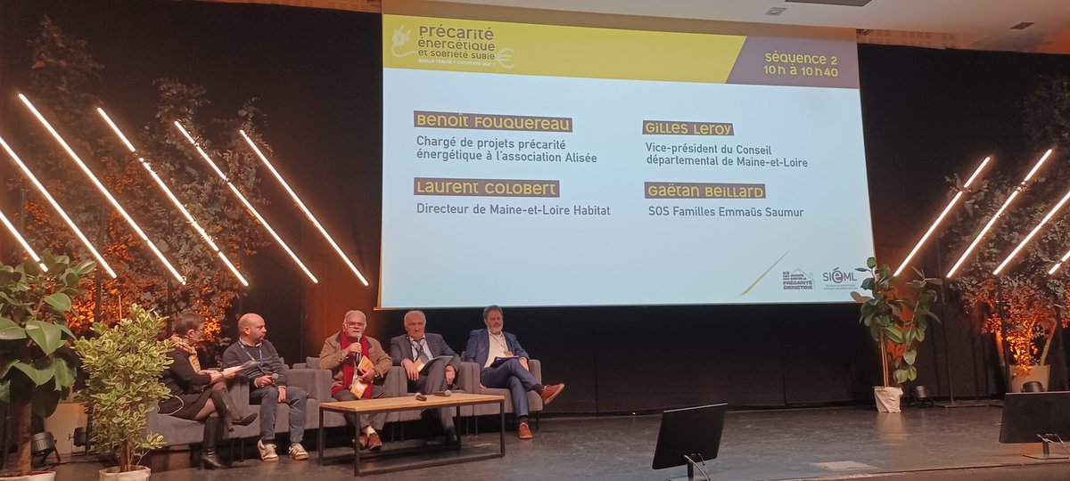 Forum départemental de l'énergie <a href="/Sieml49/">Siéml</a> consacré à la précarité énergétique ! <a href="/StephPiednoir/">Stéphane Piednoir</a> <a href="/luc_davy/">DAVY JEAN LUC</a> <a href="/SaumurAgglo/">Agglomération Saumur Val de Loire</a> <a href="/HamardJo/">HAMARD Marie-Jo</a>