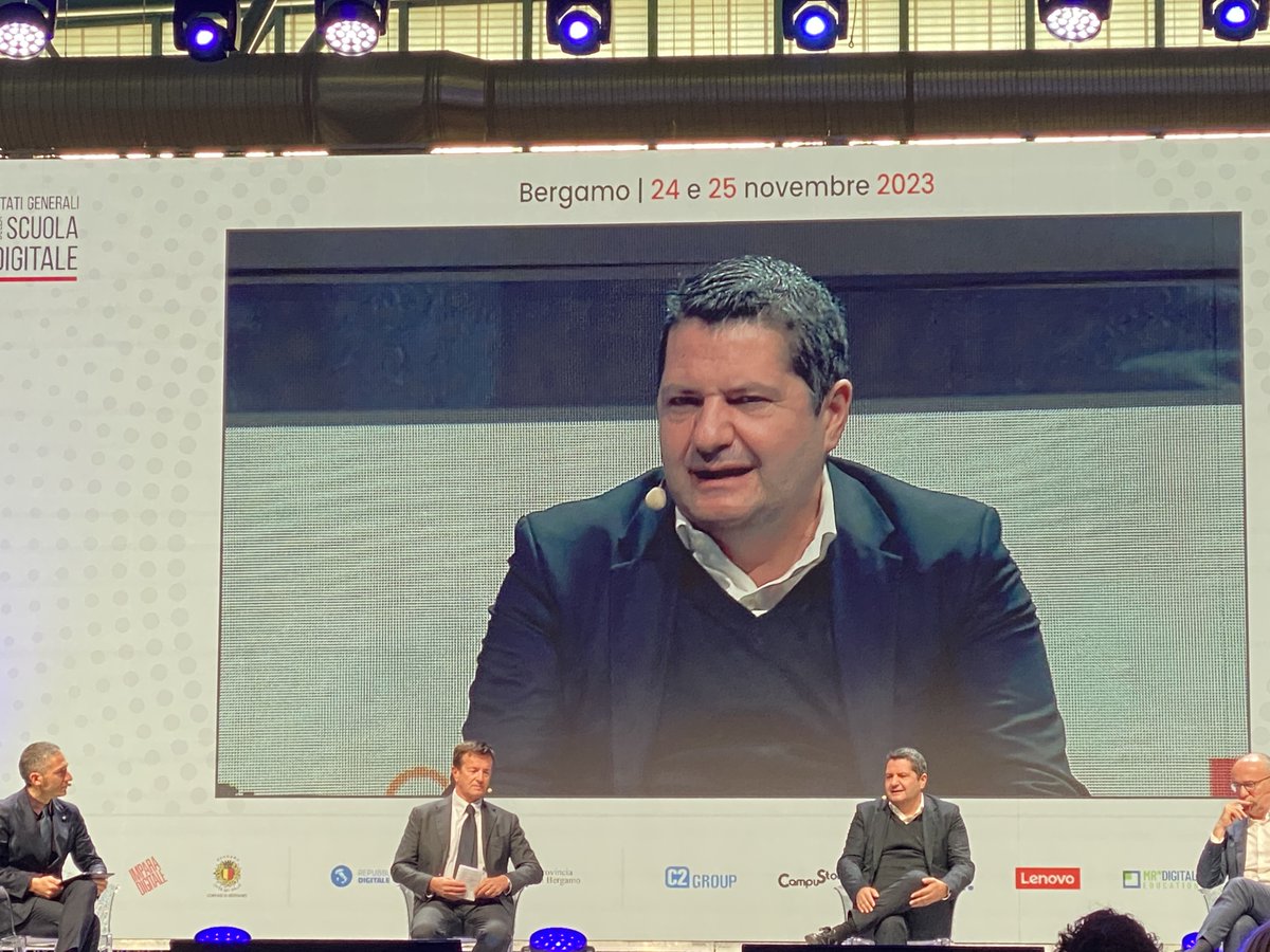 tomtir's tweet photo. Studio, lavoro e futuro digitale, agli #StatiGeneraliScuolaDigitale se ne parla con @giorgio_gori, @BentivogliMarco, @SantoniAgo #orientamento e professioni che ora non si possono prevedere, ma possiamo formare alla curiosità a al metodo #transizioni https://t.co/MnzAT8XAoz
