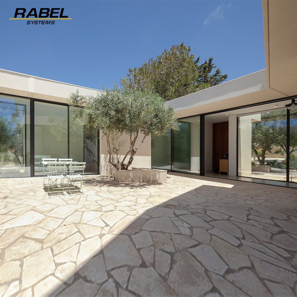 RABEL_SYSTEMS's tweet photo. Project in #Paphos - HOUSE IN OLIVE TREES
Architect: VARDAS STUDIO
Aluminium Fabricator: G. &amp; M. IOANNIDES LTD
Systems:
Rabel 62 Slim Super thermal
Rabel 60 Super thermal
Rabel 720 Super Thermal
Photographer: Creative Photo Room
#RabelSystems #ProjectPaphos https://t.co/NPGctSa7fA