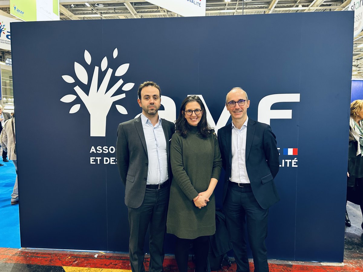 [<a href="/salondesmaires/">Salon des Maires et des Collectivités</a>] 📢 Arnaud Mokrani, Josefina Gimenez et Pierre Aubry intervenaient hier sur le stand de <a href="/capgeminifrance/">Capgeminifrance</a> pour montrer que le #digital apporte des réponses concrètes aux enjeux de la #transitionécologique et aux besoins des #territoires !