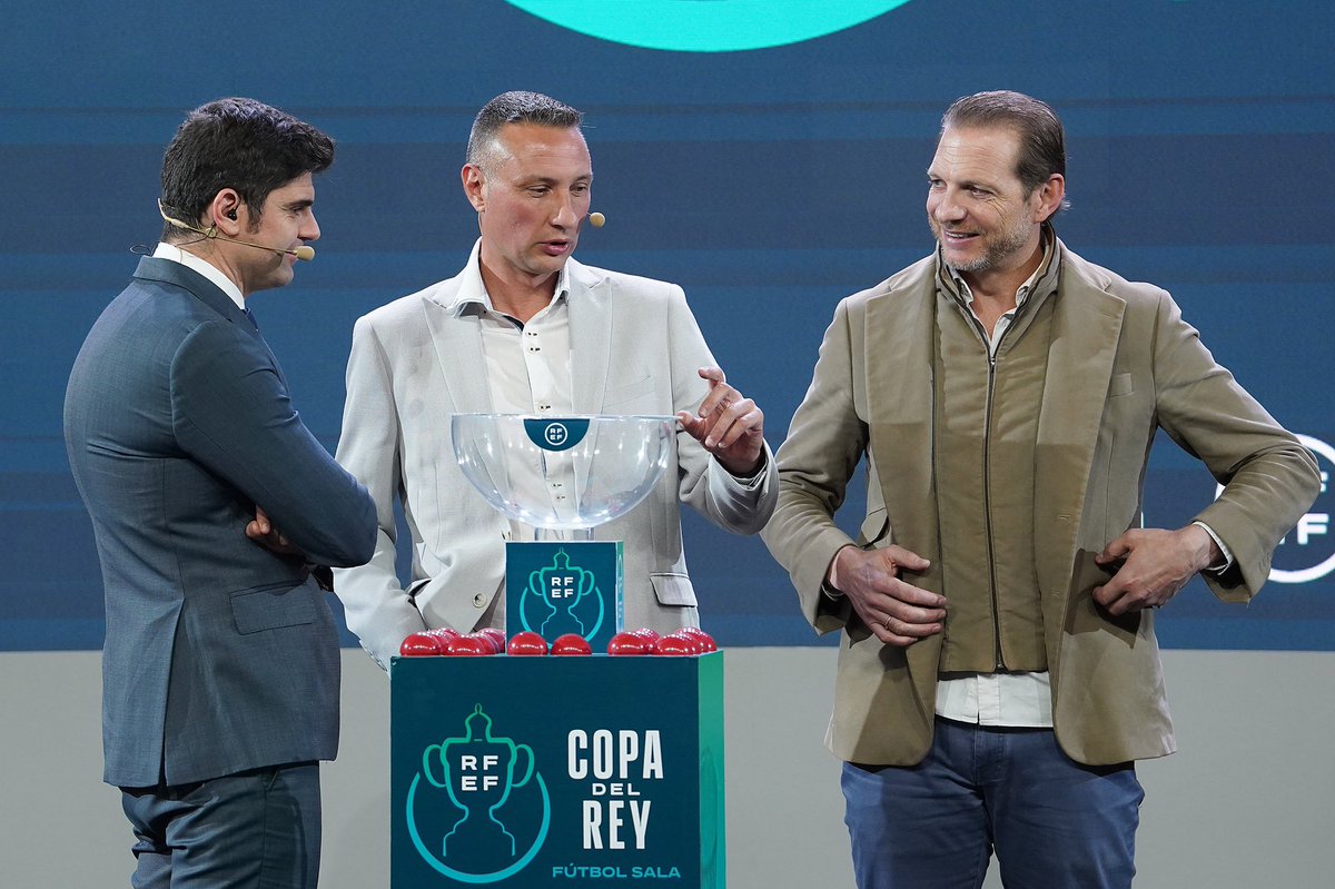 carlosmuñoz tweet media