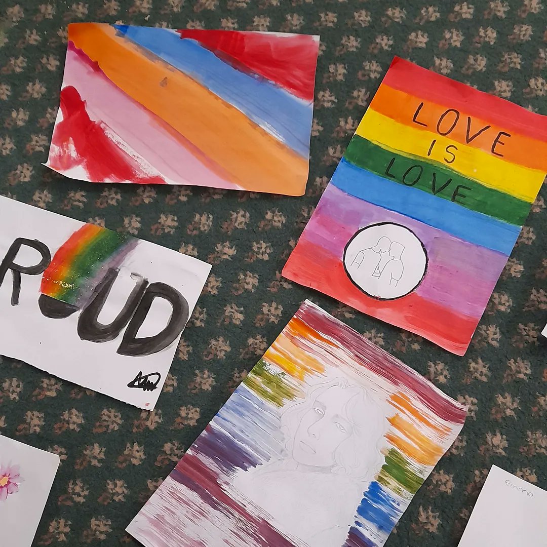 BromsgroveHub's tweet photo. Tuesday group we loved the session this week, plenty of arts, games, sports and cooking 🥰🥰🥰 Thank you for the cookies and brownies! #youthclub #lgbtq🌈 #bornthisway #bromsgrove #youngleaders https://t.co/iATy6dycvR
