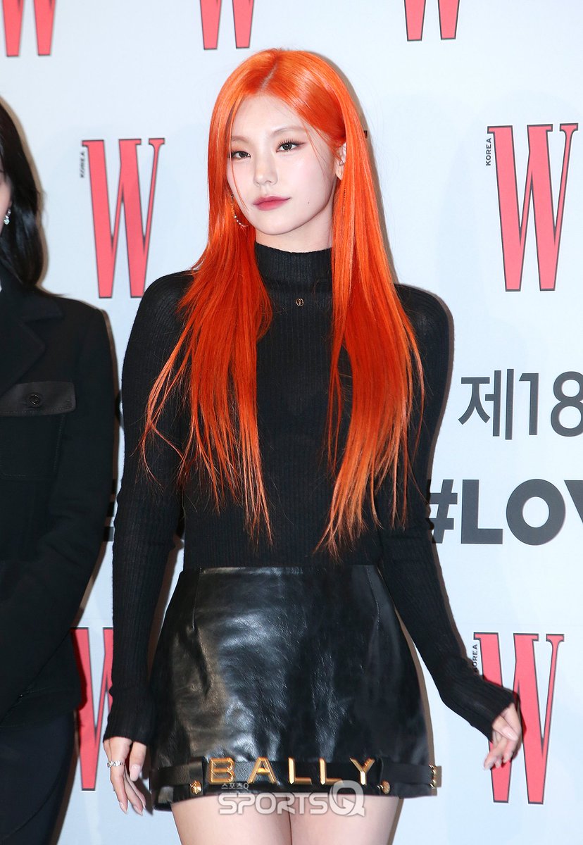 sportsqnews's tweet photo. [#포토Q] 231124 예지 W Korea ‘LOVE YOUR W’

📌https://t.co/NTporVBvCL

#예지 #YEJI #있지 #ITZY
#LoveYourW #LoveYourW2023 https://t.co/krm0kCu8u9