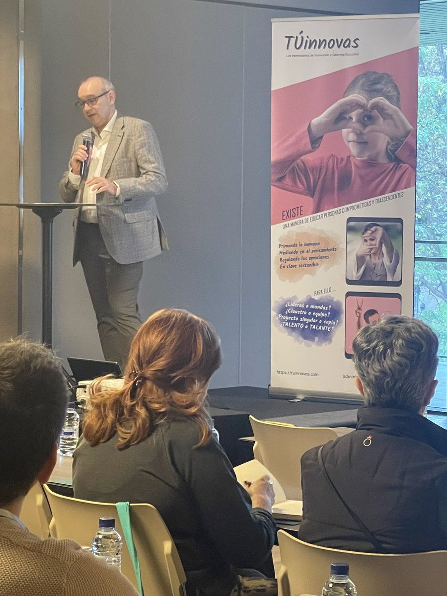 Pilar Pérez Esteve tweet media