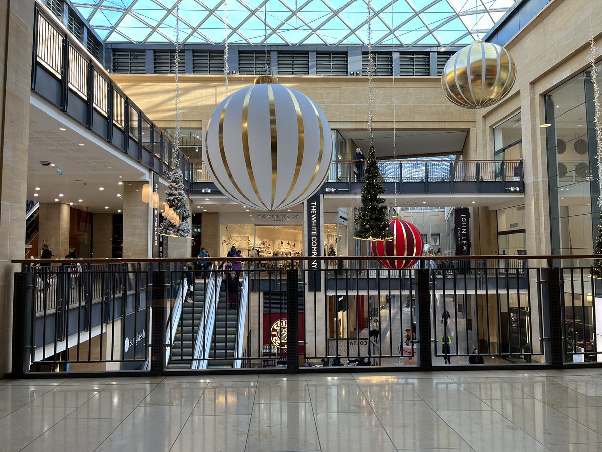 cjharding81's tweet photo. A day of Xmas shopping 🎅🏻 #Cambridge #metime https://t.co/zq2T4WN98X