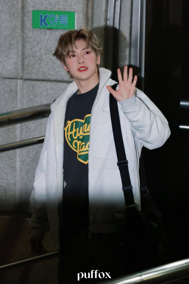 puffox0528's tweet photo. 231124
🦊
#석매튜  #SEOKMATTHEW #ソクマシュー #제로베이스원 #제베원 #ZEROBASEONE #ZB1 https://t.co/qpMl7SOGtz