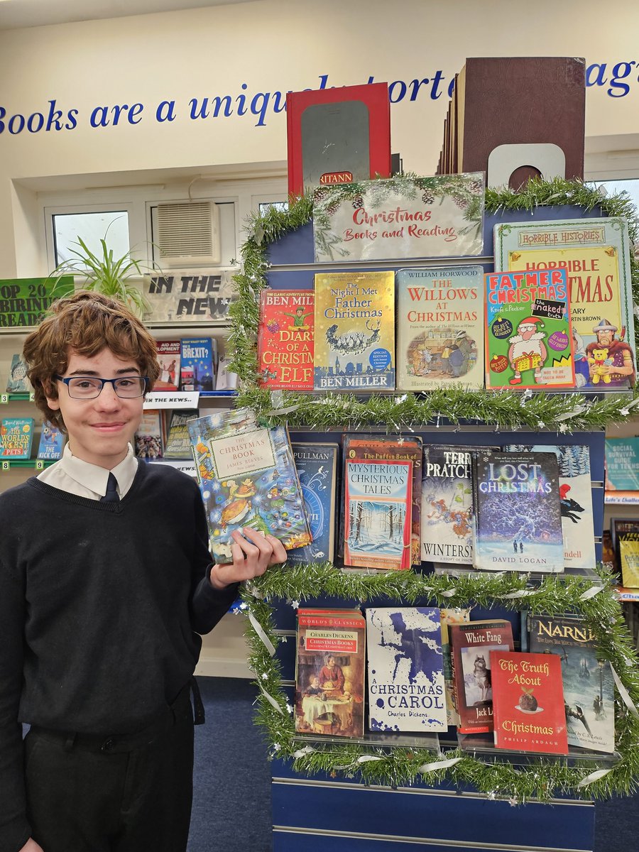birinus_st's tweet photo. Christmas reads to get you in a Christmassy mood! 🎄🎅📖📚 https://t.co/anFKKTdDSZ