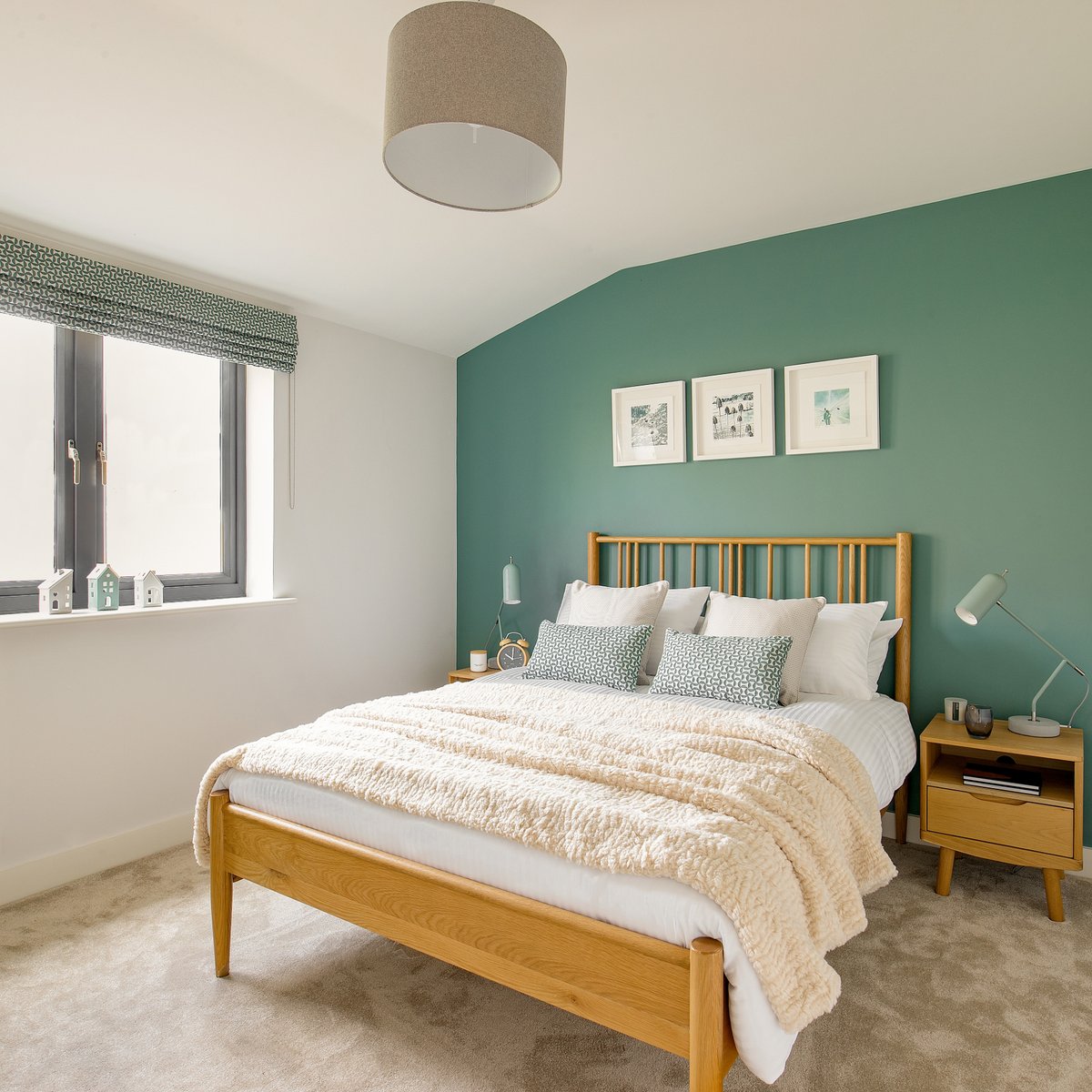 So, you’ve got the keys to your new home. Now comes the fun bit… turning a house into a home! Create Pinterest boards, gather colour swatches, hit up your favourite home stores, and watch interior design programmes for inspiration.
#MakeYourHouseAHome #LaraghHomes