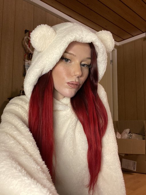 Feeling cute in my teddy hoodie 😍 https://t.co/dHQ58ePMP8<a href="/tag/sexy"class="tags"><span>#sexy</span></a><a href="/tag/redheads"class="tags"><span>#redheads</span></a><a href="/tag/girlongirl"class="tags"><span>#girlongirl</span></a><a href="/tag/lesbianporn"class="tags"><span>#lesbianporn</span></a><a href="/tag/onlyfans"class="tags"><span>#onlyfans</span></a>