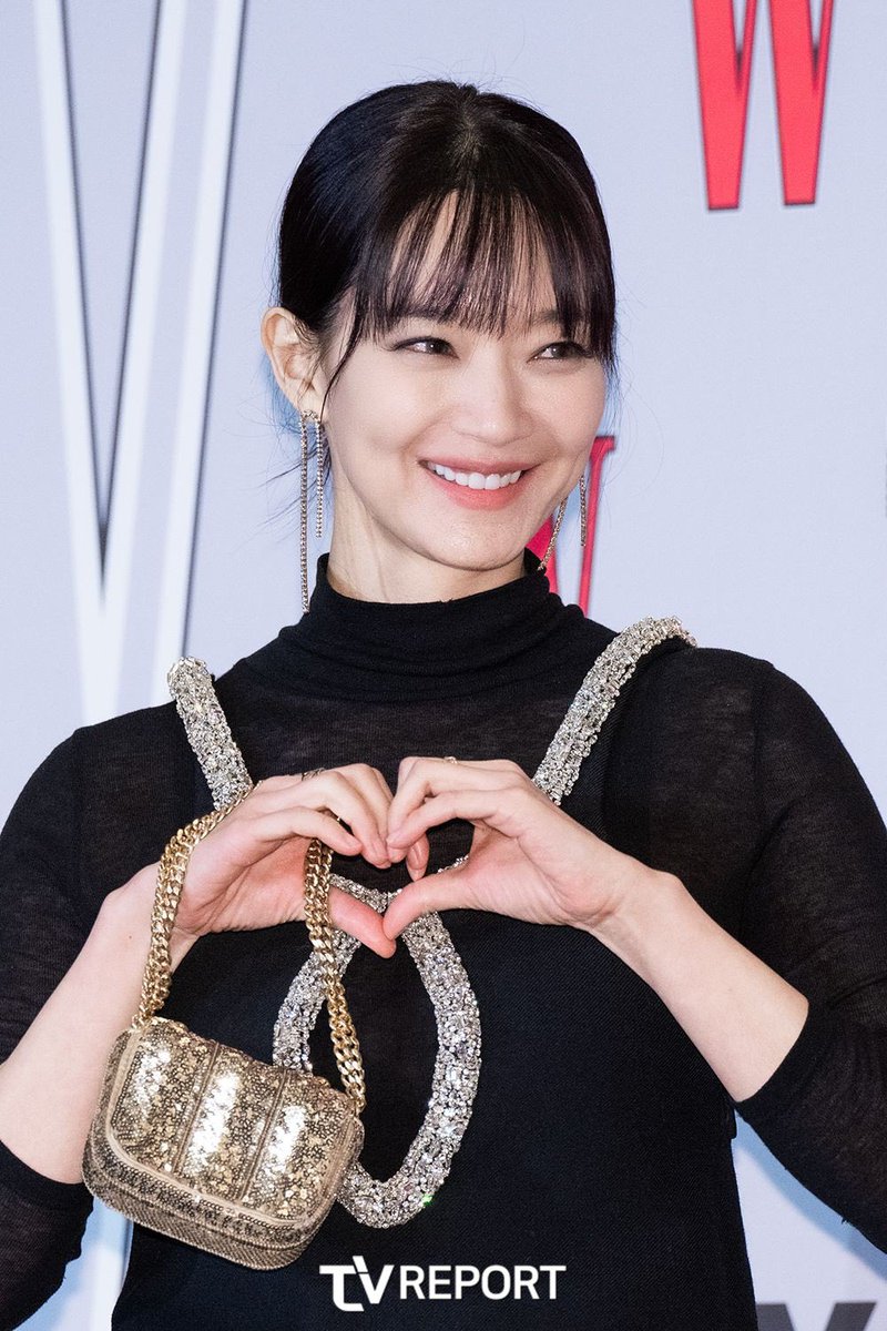 theseoulstory's tweet photo. 📸 Shin Min Ah at W Korea’s 18th Breast Cancer Awareness Campaign Charity Event today ✨ https://t.co/4lqxEd3KkM