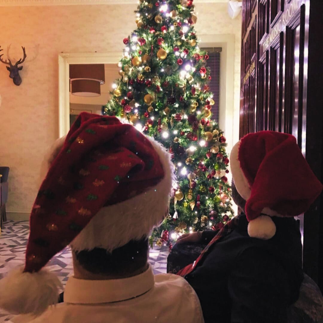 TheNethers's tweet image. 🎄✨ Happy National #ChristmasLightsDay! 🌟 Join us at the Nether Abbey as we illuminate the night with a dazzling display of lights, turning our space into a magical wonderland that sparkles through the season. Come share the joy of the holidays!