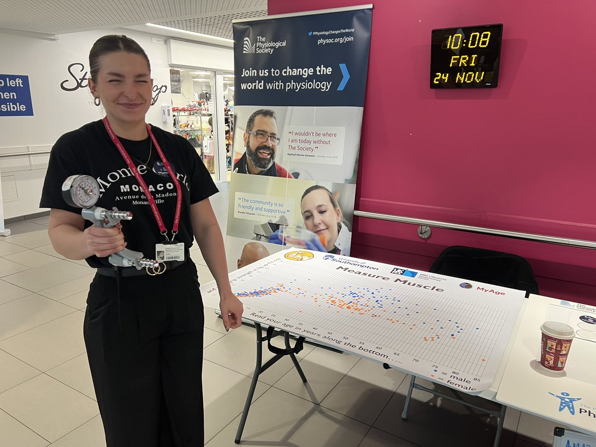 csbd7's tweet photo. @Lauracooke40 demonstrating hand grip strength measurement and getting one of our highest scores!  💪🏻 https://t.co/gL7EjoBupC