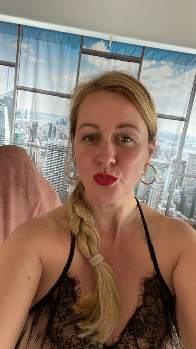 Kiss me! https://t.co/QfLFcmK9jA https://t.co/cHOucAXsWL<a href="/tag/milf"class="tags"><span>#milf</span></a><a href="/tag/mature"class="tags"><span>#mature</span></a><a href="/tag/hotmom"class="tags"><span>#hotmom</span></a><a href="/tag/nylonfet%C4%B1sh"class="tags"><span>#nylonfetısh</span></a>