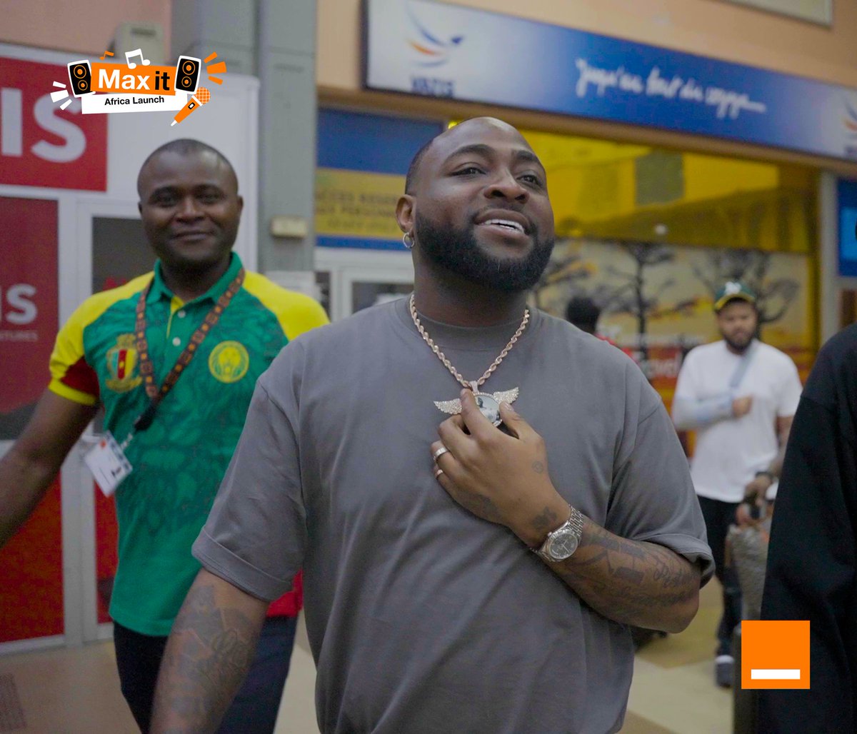 Orange_Cameroun's tweet photo. Viens vivre un max d'émotions avec le faiseur de tubes en Afrique OBO Baddest, l'unique Davido .
Ouverture des portes à 14h ⏰ au Stade de la Réunification 🏟.
Sois là à l'heure ! !! 🤨
#MaxTonShow
#MaxIt https://t.co/P6MSGsomJH