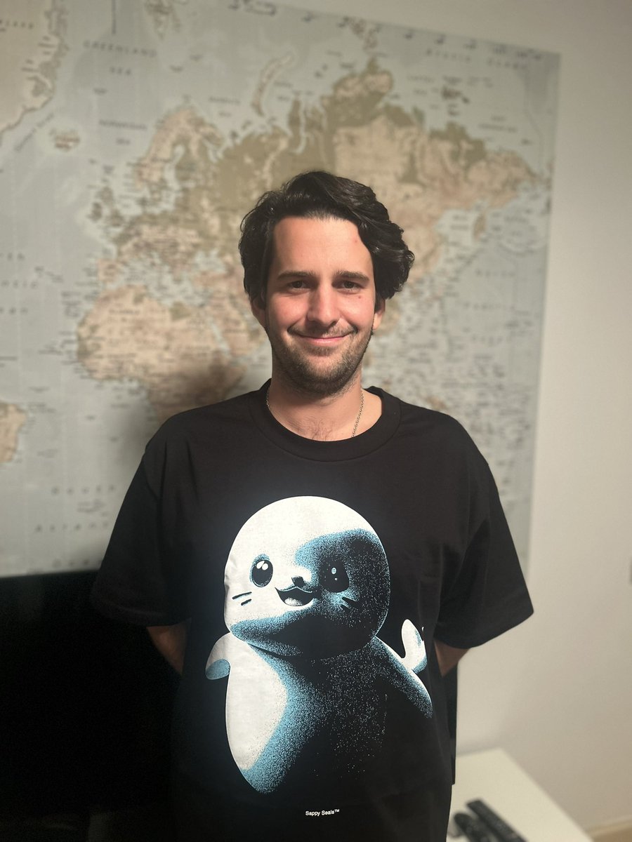 crispybacon1eth's tweet image. Gm fam 😏

I’m thankful for the ARFs 🦭

#thanksgiving #sappy