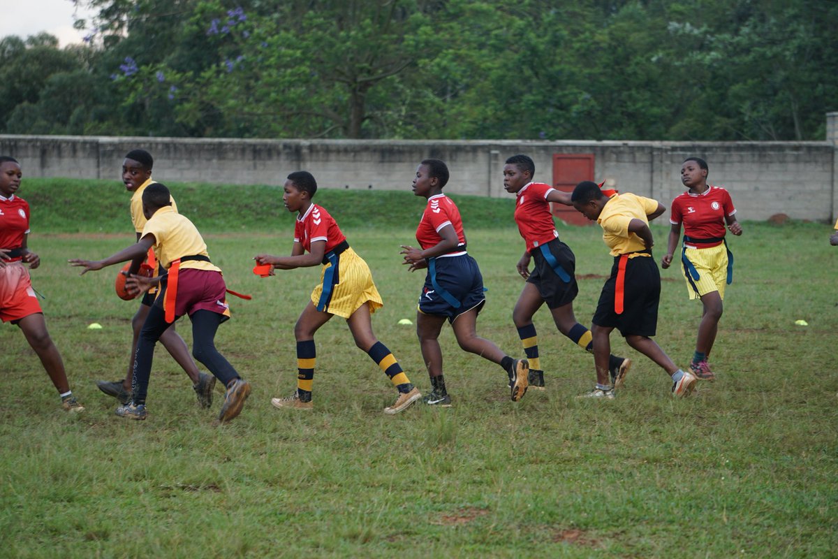 Abana barawuryoherwa cyane :-)

#RwandaRugby #Imbaragamubumwe #bikore #dukinerugby