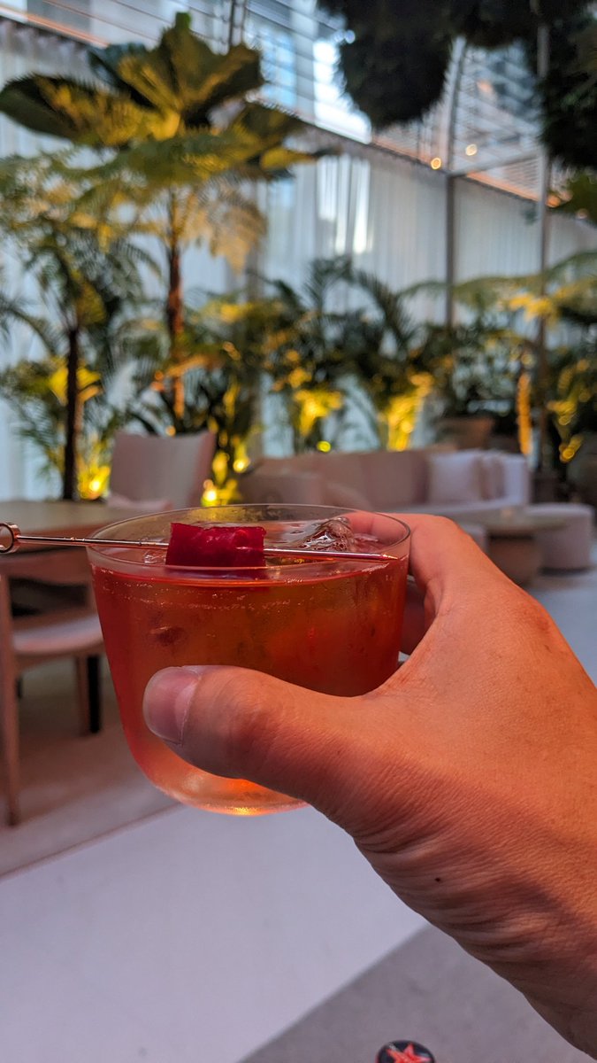 Mr luxury tweet media