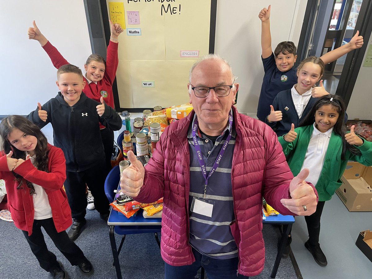 ✨ Wow! ✨

What a tremendous #TeamMosborough effort for this term’s #FoodbankFriday for @WestfieldFOS towards the S20 Foodbank! 

420 items donated today! Our biggest ever donation! 

              ❤️📦❤️📦❤️

Huge thanks to John and Pat from the foodbank for collecting today.